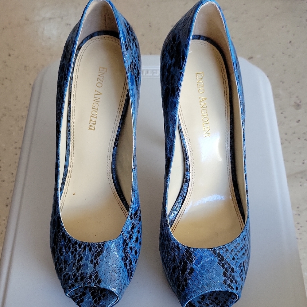 Enzo Angiolini Blue Snakeskin Heels